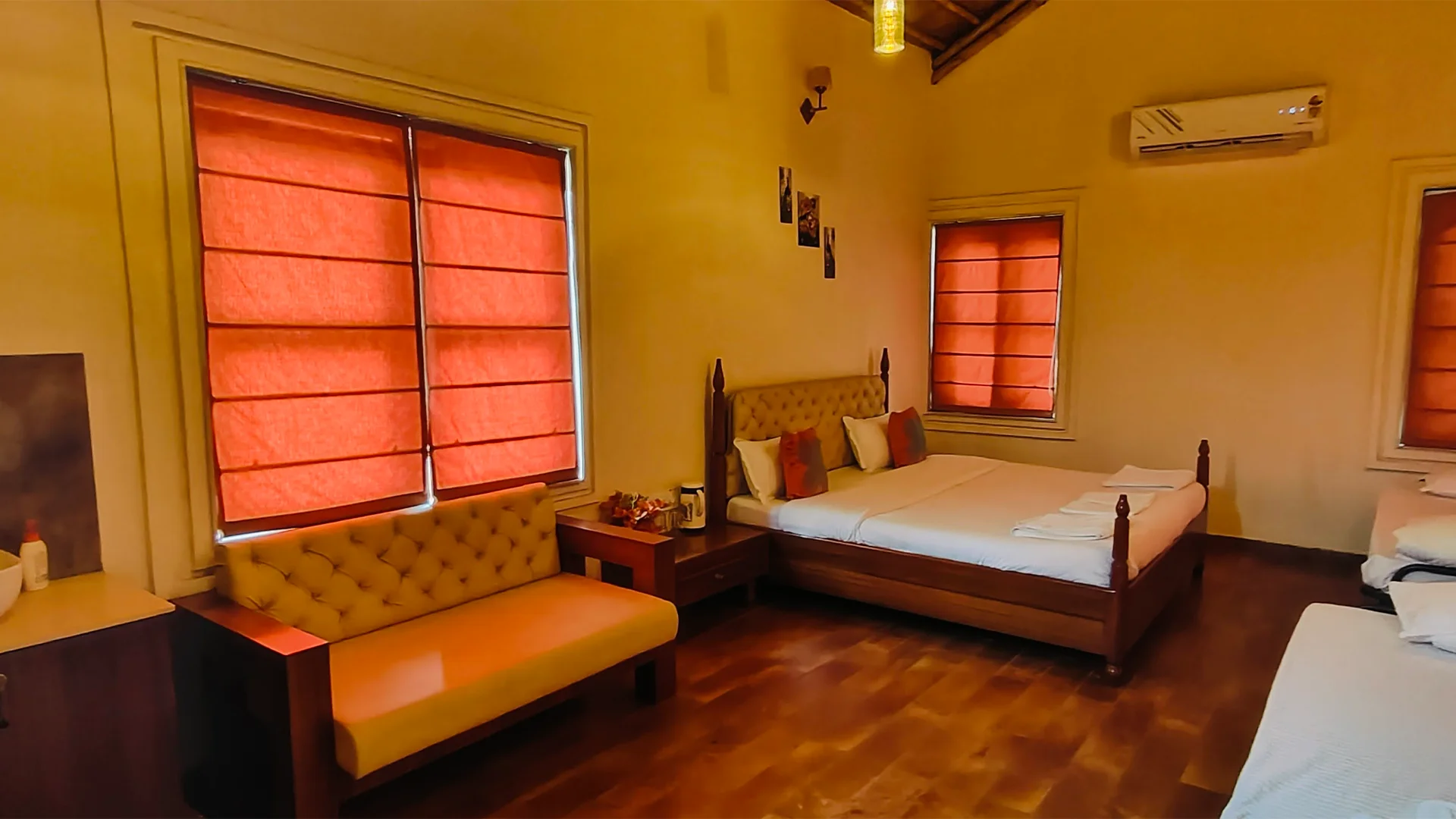 Singh Estate Resort Bunglow Bed Room View 2